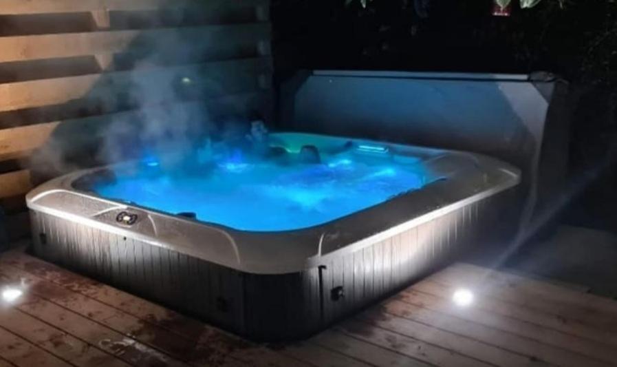 Chambres D'Hotes Avec Jacuzzi Coufouleux Zewnętrze zdjęcie